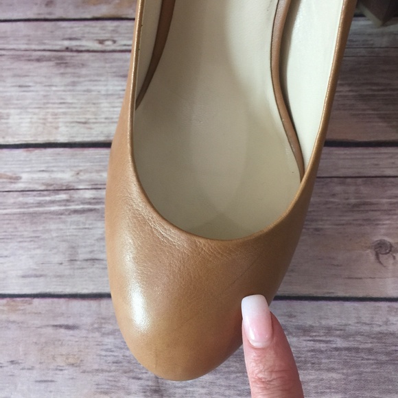 Rare-HTF-GUESS-Light-Brown-Leather-Padey-Shoe- - Picture 4 of 8